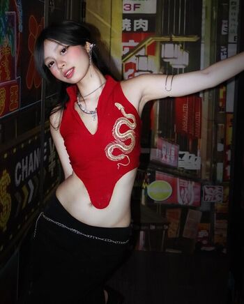 Full leaked Dan chuu page private onlyfans photo