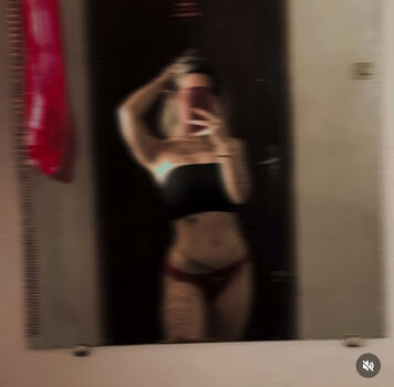 Full leaked Dani bluee page private onlyfans photo