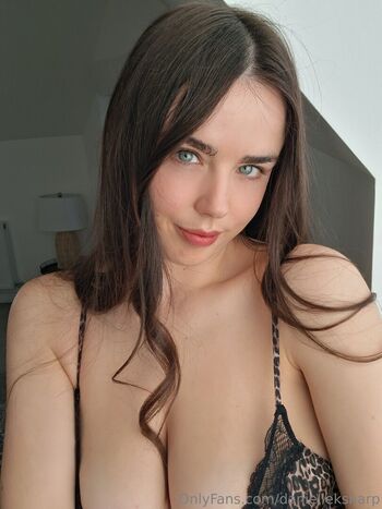 Full leaked Danielleksharp page private onlyfans photo