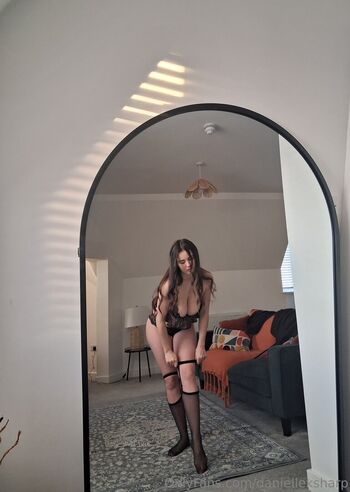 Full leaked Danielleksharp page private onlyfans photo
