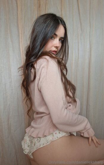 Full leaked Danielleksharp private onlyfans photo