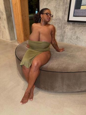 Full leaked Darkskinchk private onlyfans photo
