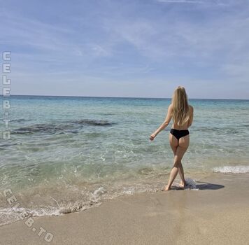 Full leaked Debora caterina private onlyfans photo