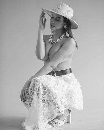 Full leaked Debora comba private onlyfans photo