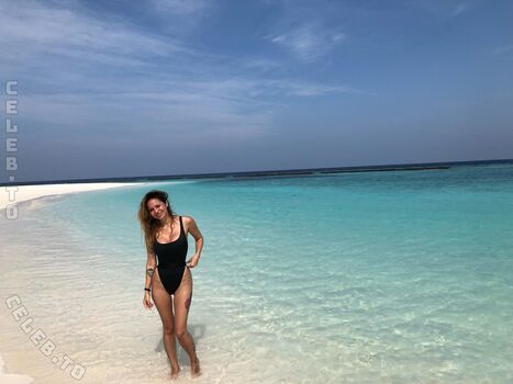 Full leaked Deborah de luca page private onlyfans photo