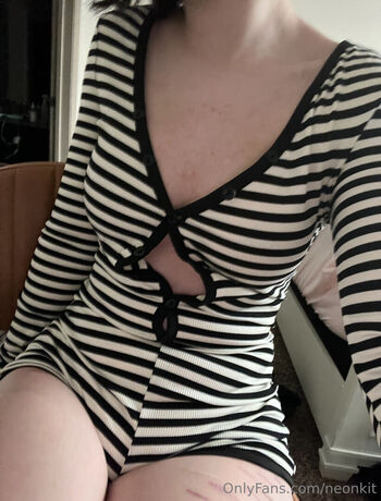 Full leaked Defeatthelw  page private onlyfans photo