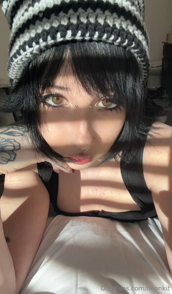 Full leaked Defeatthelw page private onlyfans photo