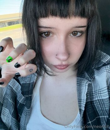 Full leaked Defeatthelw page private onlyfans photo