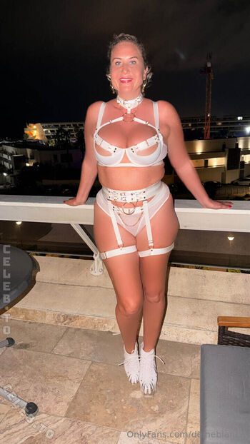 Full leaked Deinebianca private onlyfans photo