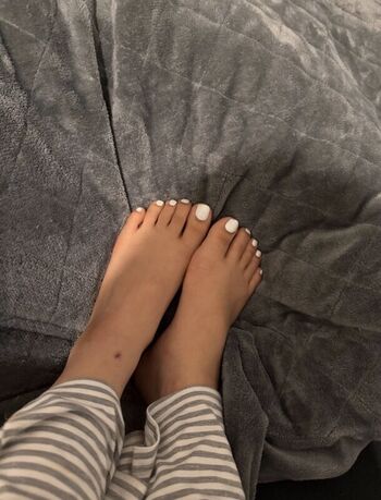 Full leaked Deineeleyla page private onlyfans photo