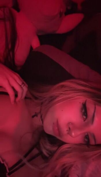 Full leaked Delusionalshne page private onlyfans photo