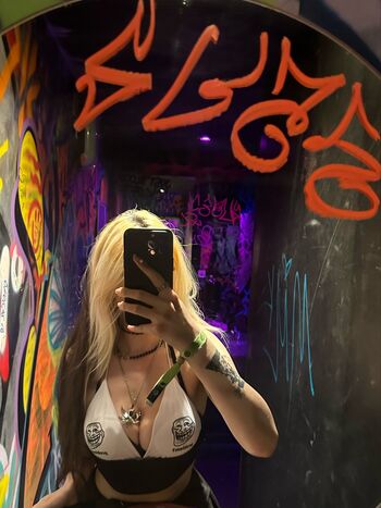 Full leaked Delusionalshne private onlyfans photo
