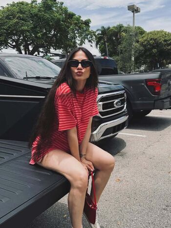 Full leaked Demet ozdemir page private onlyfans photo