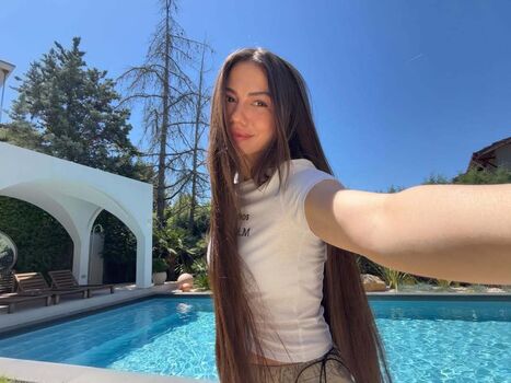 Full leaked Demet ozdemir private onlyfans photo