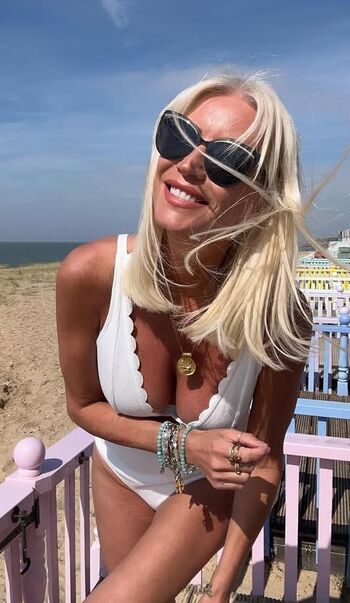 Full leaked Denise van outen page private onlyfans photo