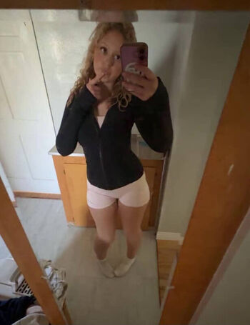 Full leaked Dinmammis private onlyfans photo
