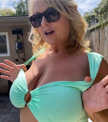 Full leaked Dkm page private onlyfans photo