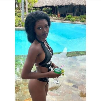 Full leaked Dossier madagascar private onlyfans photo