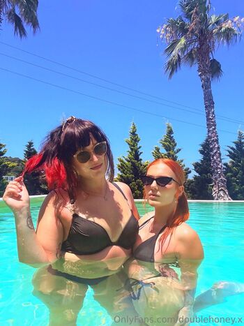 Full leaked Doublehoney x private onlyfans photo