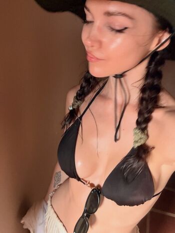 Full leaked Dove cameron private onlyfans photo