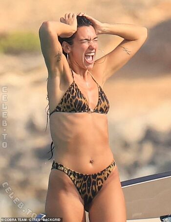Full leaked Dua lipa page private onlyfans photo