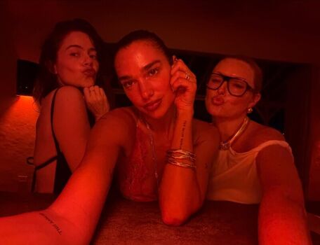 Full leaked Dua lipa private onlyfans photo
