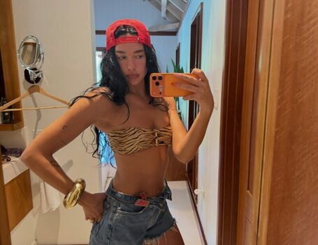 Full leaked Dua lipa private onlyfans photo