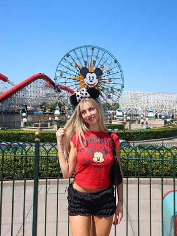 Full leaked Eden gross private onlyfans photo
