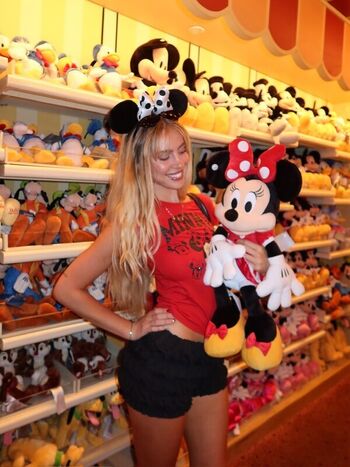 Full leaked Eden gross private onlyfans photo