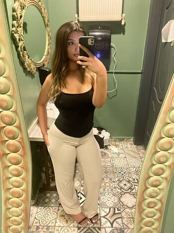 Full leaked Ela kavak page private onlyfans photo