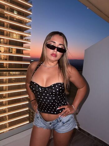 Full leaked Elanur private onlyfans photo