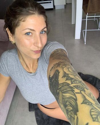 Full leaked Elenacarver private onlyfans photo