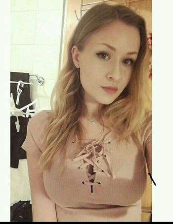 Full leaked Elinatwitch private onlyfans photo