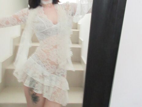 Full leaked Elinoiiddx private onlyfans photo
