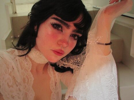 Full leaked Elinoiiddx private onlyfans photo