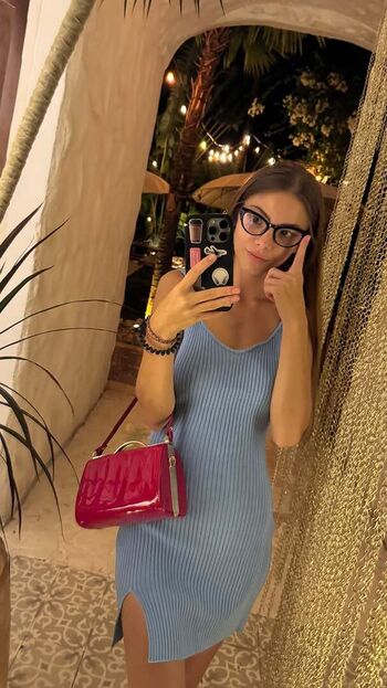Full leaked Elizavetabom private onlyfans photo