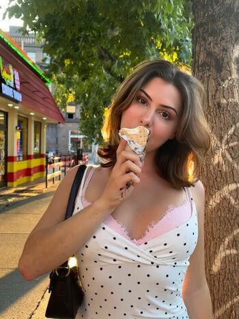 Full leaked Elizzle private onlyfans photo