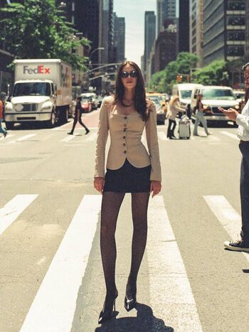 Full leaked Ella hunt page private onlyfans photo