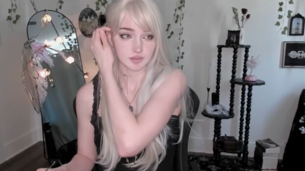 Full leaked Ella shitqost private onlyfans photo