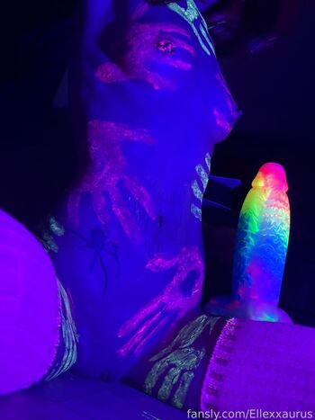 Full leaked Ellesaurus private onlyfans photo
