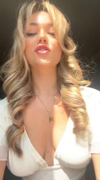 Full leaked Ellie dadd page private onlyfans photo