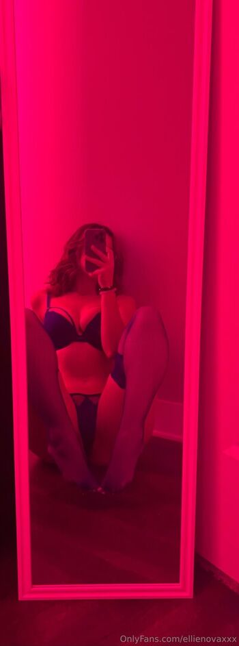 Full leaked Ellie nova page private onlyfans photo