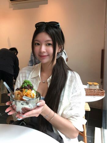Full leaked Elyn leong page private onlyfans photo
