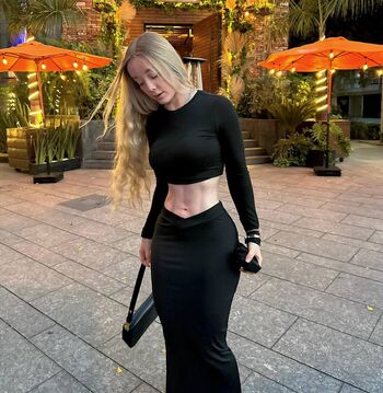 Full leaked Emegeee private onlyfans photo