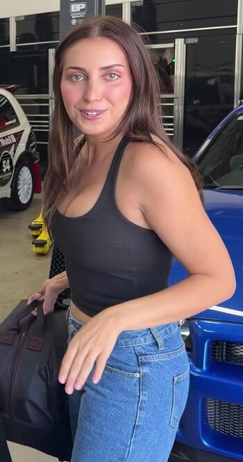Full leaked Emelia hartford page private onlyfans photo