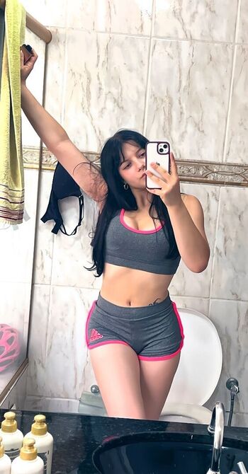 Full leaked Emilly pimentel page private onlyfans photo