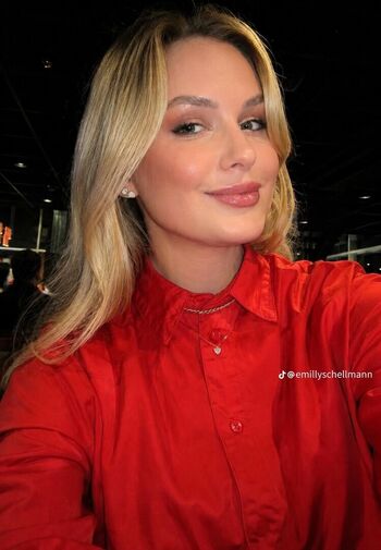 Full leaked Emilly schellmann page private onlyfans photo