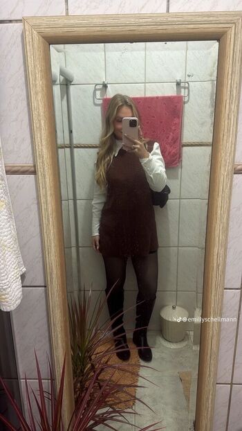 Full leaked Emilly schellmann page private onlyfans photo