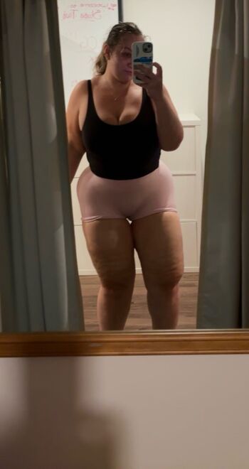 Full leaked Emily private onlyfans photo