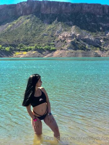 Full leaked Emily private onlyfans photo